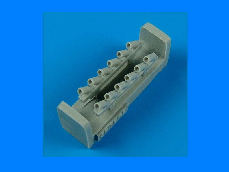 QB72404 Spitfire F Mk.22 exhaust 1/72